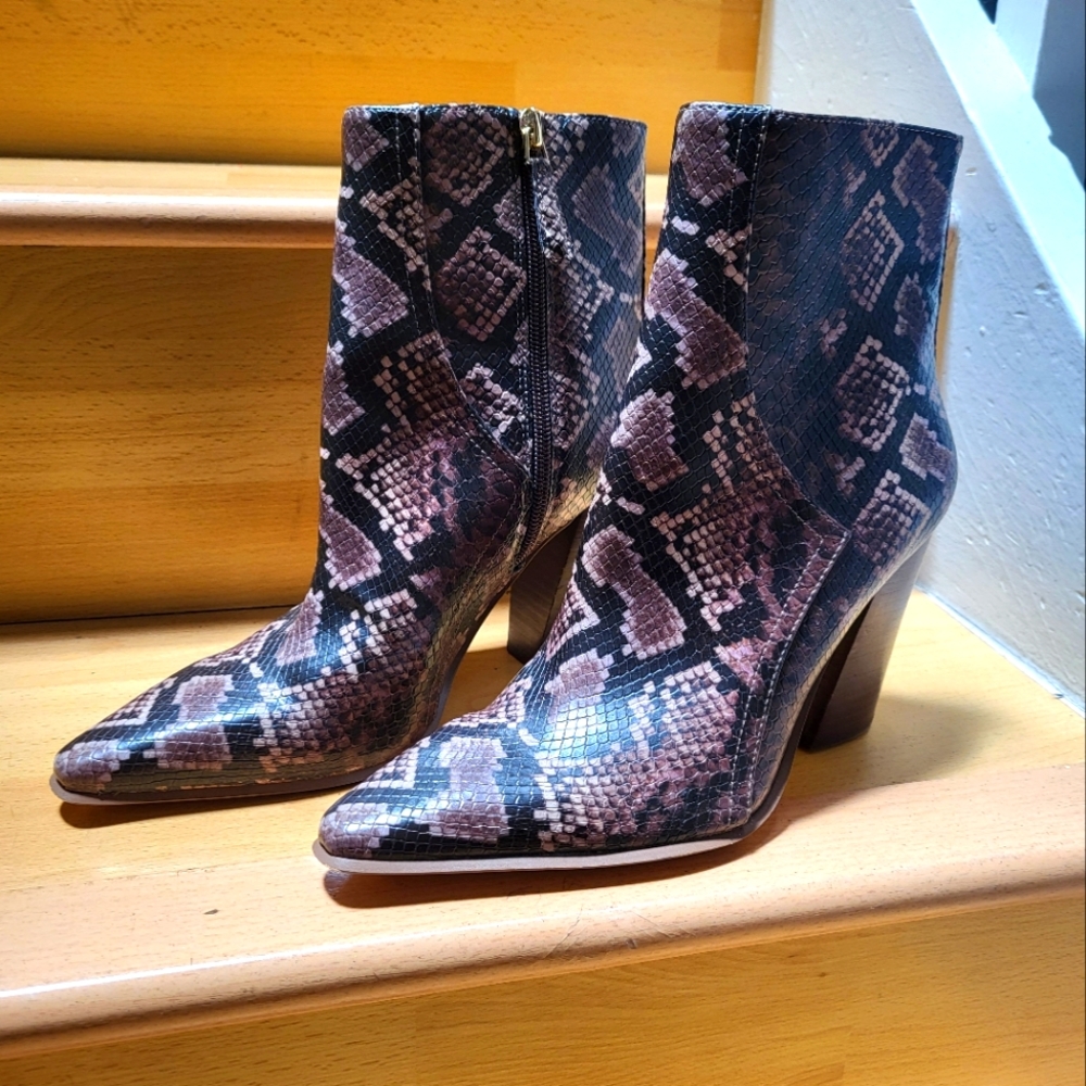 Jlo Snakeskin Boots Size 8